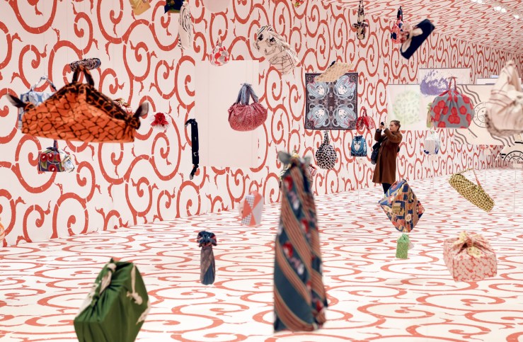 visiteuse-exposition-Furoshiki-hotel-ville-Paris-31-octobre-2018_1_1399_915